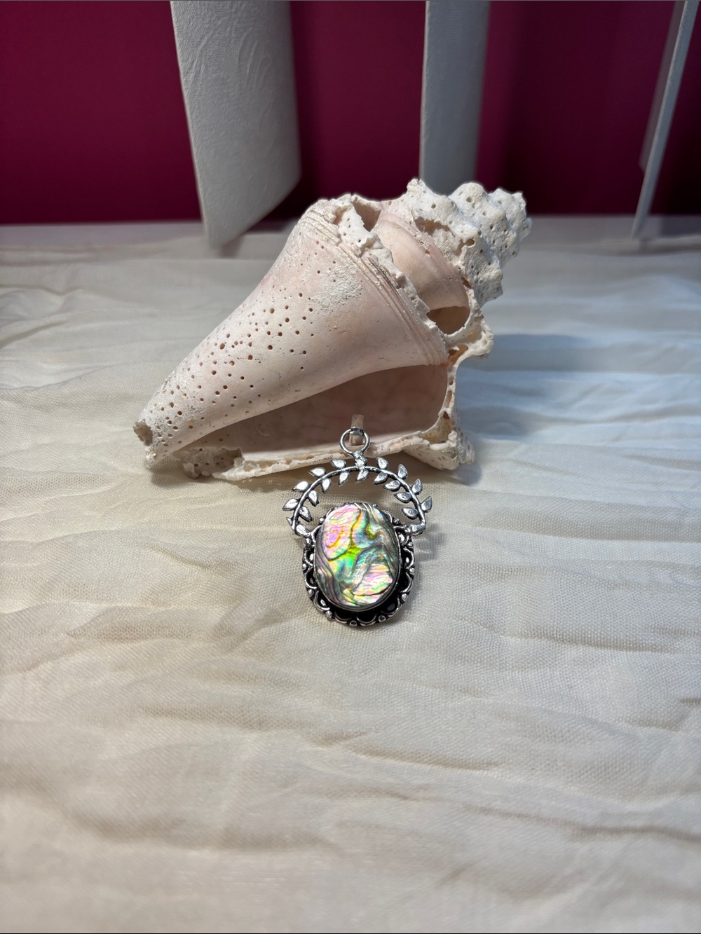 NEW 925 Silver Abalone Shell Pendant with Iridescent Pink/Green Accent